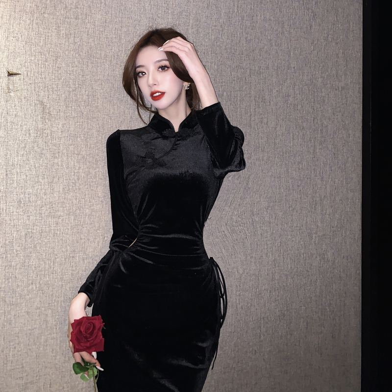 实拍!秋季新款优雅复古中长露腰开叉系绳金丝绒旗袍连衣裙