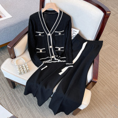 批发实拍2025秋冬新款大码女装胖mm小香风针织上衣+阔腿长裤两件套装