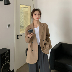 批发小众韩版时尚浅卡其色西装外套女2022秋冬网红炸街高档休闲西服女