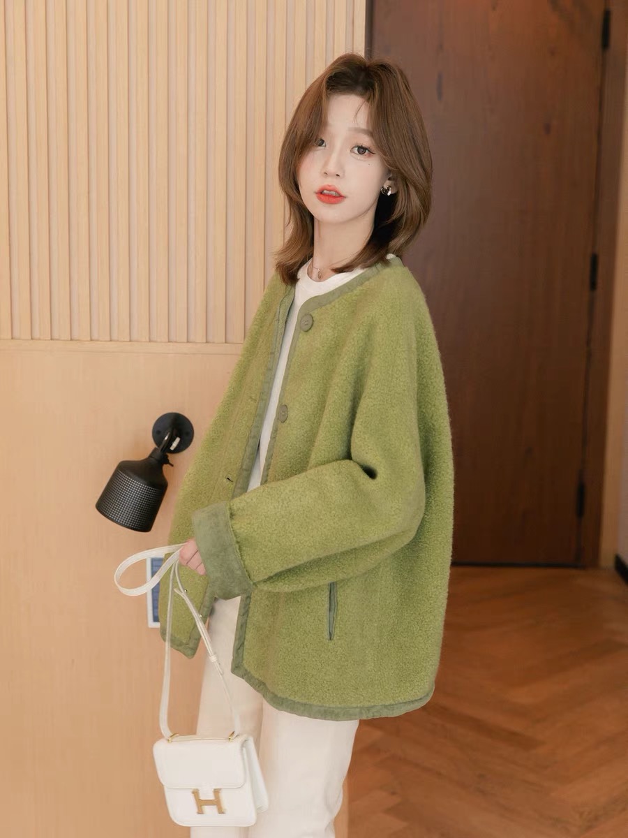 小谷粒圆领羊羔毛外套女2022秋冬新款宽松显瘦减龄小个子长袖上衣-魅