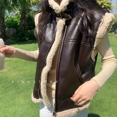 羊羔毛加厚马甲外套女2022新款bf原宿帅气百搭小个子pu皮机车夹克
