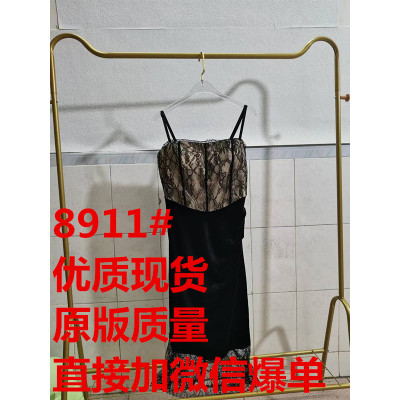 青可本季法式优雅黑色吊带拼接蕾丝连衣裙