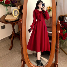 批发实拍大码女装法式减龄红色连衣裙春装赫本风气质敬酒礼服长裙