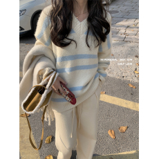 批发日系软糯<b class='q'>甜美</b>盐系炸街套装女秋冬宽松条纹毛衣灯芯绒阔腿裤两件套