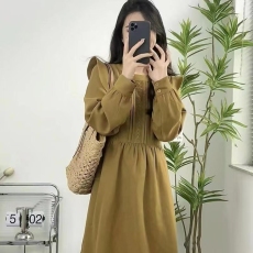 温柔风设计感小众收腰荷叶边灯芯绒连衣裙女秋冬桔梗法式打底长裙