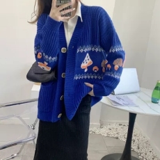 批发韩国秋冬新品宽松休闲刺绣V领纽扣长袖毛衣开衫女装针织外套