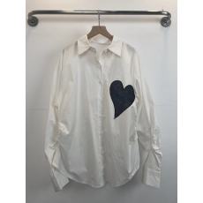 批发韩国东大门2026春季新款<b class='q'>不规则</b>设计感长袖显瘦简约百搭爱心衬衫女