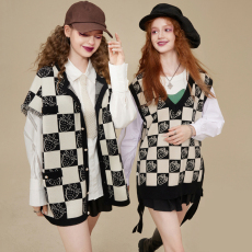 批发妖精的口袋棋盘格马甲针织背心女2026春秋新v领外搭叠穿休闲开衫