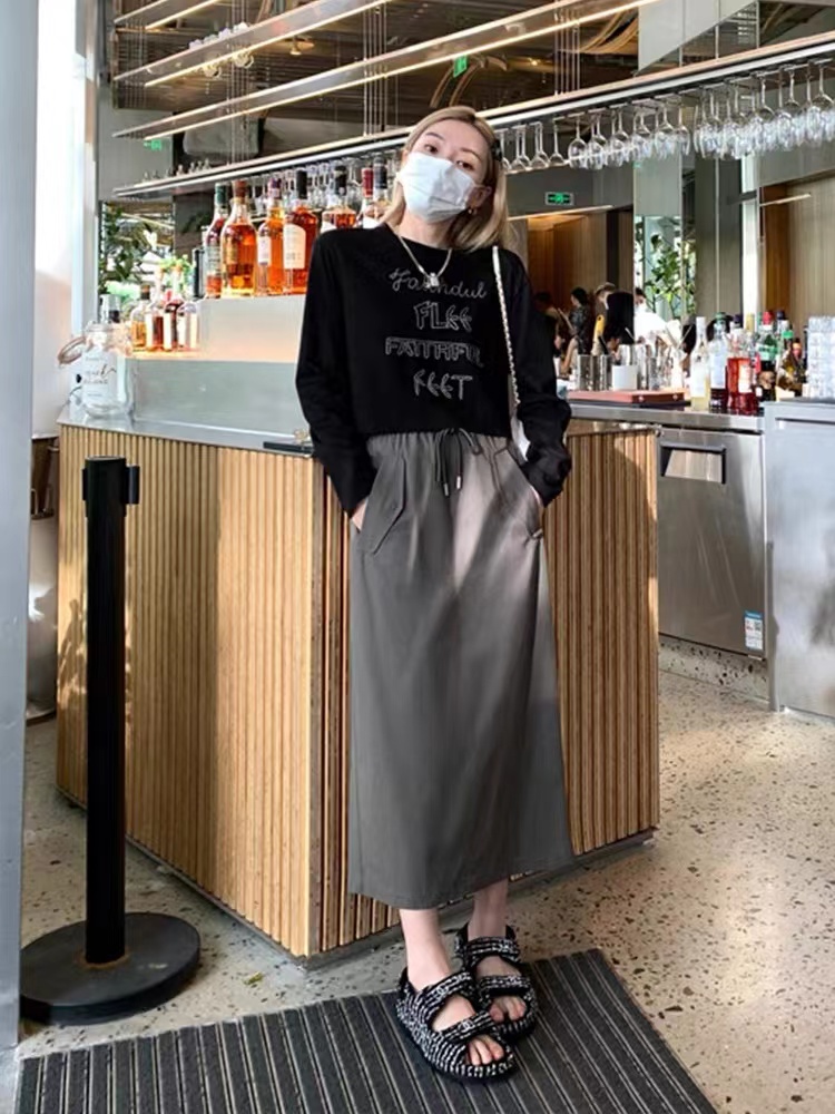 작은 적합한 맞춤 새로운 코디 수식 하이웨이스트 워크웨어 반신 스커트 중간 길이 디자인 센스 타이트 스커트 타이트 스커트