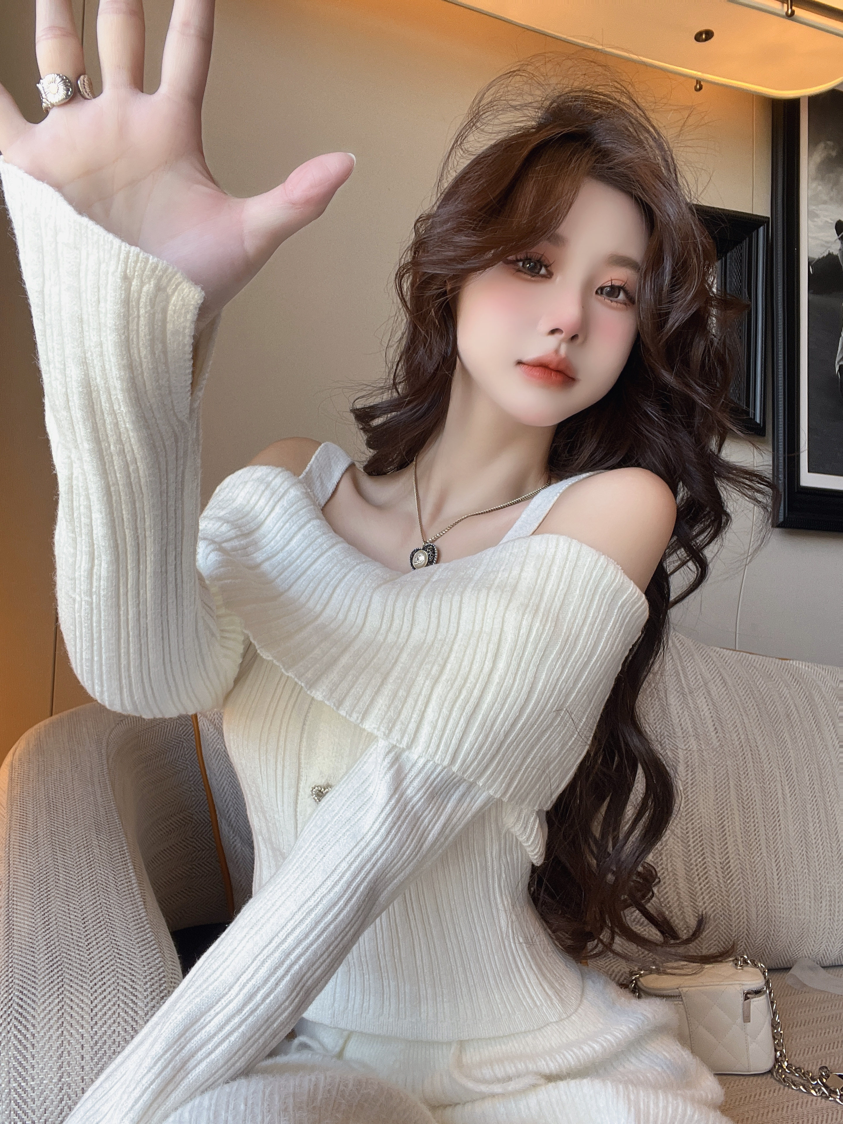 Real shot of imitation mink velvet knitted sexy off-shoulder slim sweater pure desire short soft waxy gentle style bottoming shirt