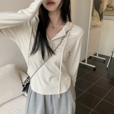 批发韩国外贸鱼鳞连帽T恤女春季不规则<b class='q'>修身</b>休闲上衣设计感长袖卫衣潮