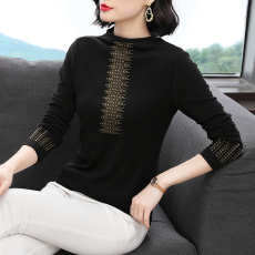 批发2025年秋冬新款黑色半高领打底衫中年<b class='q'>大码</b>妈妈装百搭<b class='q'>长袖</b>烫钻上衣