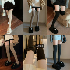 批发实拍实价  黑色长<b class='q'>筒</b><b class='q'>袜</b>袜子<b class='q'>女</b>秋冬过膝<b class='q'>袜</b>中<b class='q'>筒</b><b class='q'>袜</b>压力瘦腿JK小腿<b class='q'>袜</b>