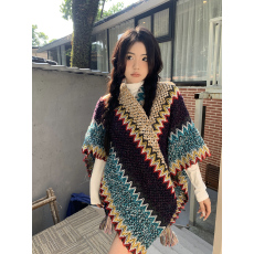 实拍实价 民族风披肩保暖围巾外搭斗篷