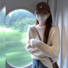 设计感小众上衣日系复古高级感2022年秋冬季新款慵懒风白色毛衣女
