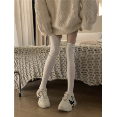 批发实拍不减价 瘦腿高筒<b class='q'>袜</b>米色<b class='q'>大腿</b>长筒<b class='q'>袜</b>日系拼接过膝<b class='q'>袜</b>堆堆<b class='q'>袜</b>