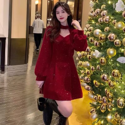 现货大码红色丝绒连衣裙女秋冬胖mm法式圣诞设计感裙子显瘦a字裙