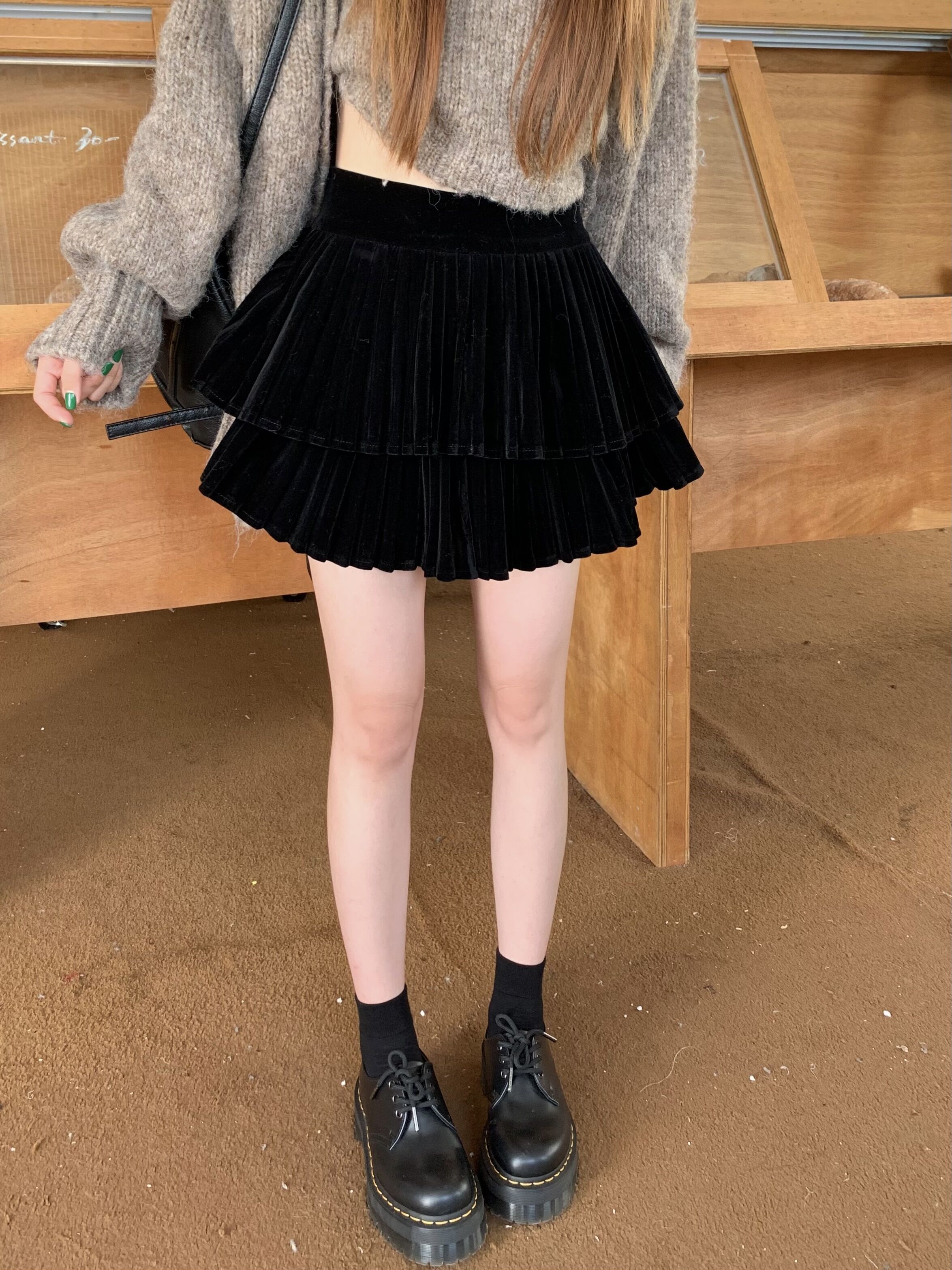 Actual shot ~ black velvet cake skirt, versatile slimming pleated skirt in autumn and winter
