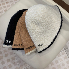 批发实拍不减韩式秋冬羊羔绒渔夫帽女甜美百搭显脸小水桶帽