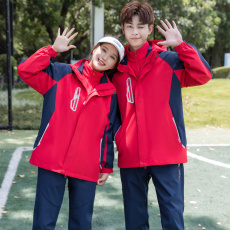 批发新款冬季初中学生校<b class='q'>服</b>套装冲锋衣三合一高中生<b class='q'>班</b><b class='q'>服</b>小学生秋冬装潮