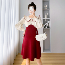 批发实拍2023<b class='q'>冬</b>季新款网红孕妇装元旦新年红裙炸街回门哺乳连衣裙