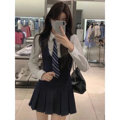 学院风纯欲白衬衫长袖甜辣套装女秋冬新款小个子马甲背心裙两件套