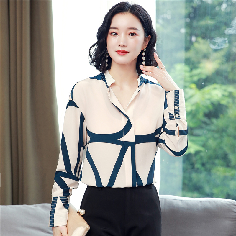 RY9368# 重磅真丝衬衫女长袖2026秋新款设计感小众V领时尚桑蚕丝气...