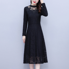 批发高端蕾丝长袖<b class='q'>连衣裙</b>女2026春季新款配大衣加绒加厚大码妈妈长裙子