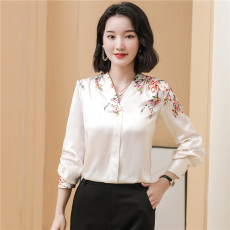 批发法式V领<b class='q'>碎花</b>真丝缎面<b class='q'>衬衫</b>女高级设计感小众2025春秋新款长袖上衣