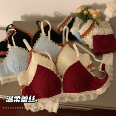 批发实价实拍 新年红<b class='q'>日系</b>甜美蕾丝边内衣女聚拢无钢圈舒适<b class='q'>文胸</b><b class='q'>套装</b>