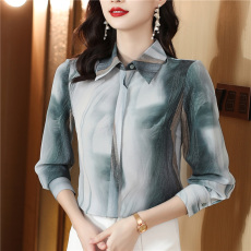 批发印花<b class='q'>衬衫</b>女士2026秋季新款洋气设计感宽松大码Polo领长袖别致<b class='q'>衬衣</b>
