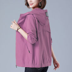 批发初春风衣<b class='q'>外套</b>女2026新款洋气宽松大码中年妈妈装<b class='q'>时尚</b>百搭上衣女潮