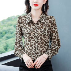 现货，春款2023春季新款长袖豹纹上衣女士雪纺遮肚子显瘦开衫衬衣