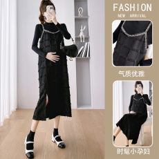 批发实拍秋冬2023孕妇装潮妈背带连衣裙打底衫孕妇套装