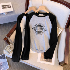 批发实拍大码女装胖mm2023春秋洋气撞色字母长袖<b class='q'>T</b><b class='q'>血</b>不规则百搭上衣潮