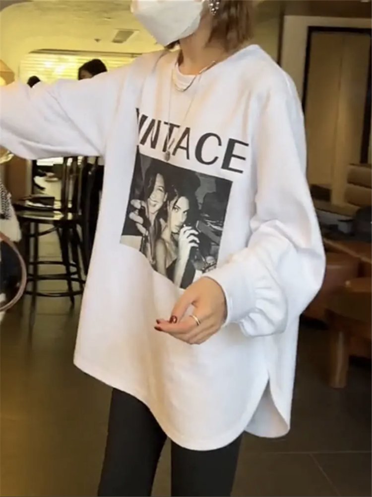 Mid-length white bottoming shirt for women in spring and autumn, new fashionable design inner top, fashionable printed long-sleeved T-shirt