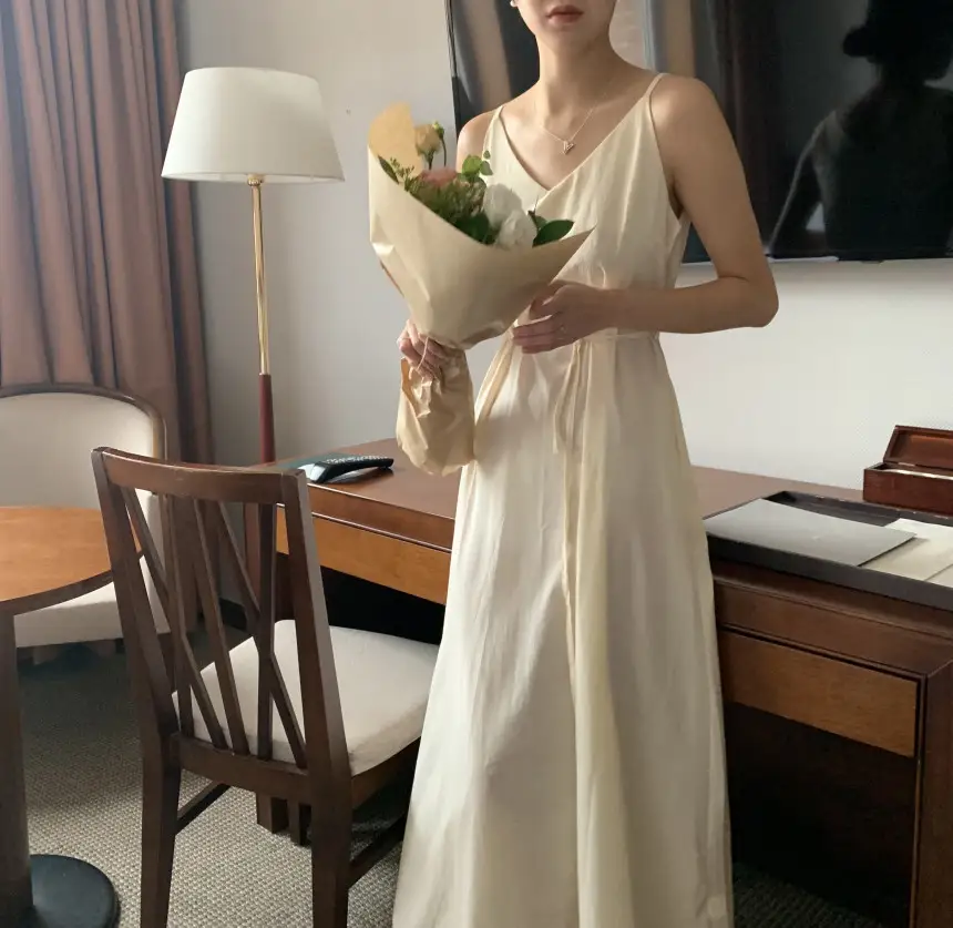여성용 V넥 슬리브리스 원피스 상세 이미지 60