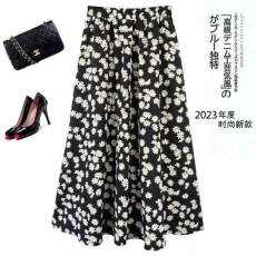 批发春夏季半身裙女夏2026新款碎花A字裙<b class='q'>中长款</b>长裙黑色高腰雏菊裙子