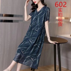 批发夏装<b class='q'>连衣裙</b>2026新款阔太太雪纺裙中老年女装夏季洋气裙子