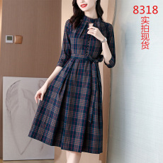 批发格子<b class='q'>连衣裙</b>女<b class='q'>纯棉</b>2025秋季新款七分袖收腰修身显瘦中长款A字裙