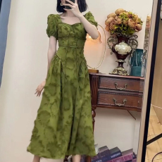 春秋款大码女装2023年新款绿色复古港味连衣裙子夏季胖mm长裙小众