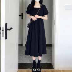 连衣裙子黑色温柔系凡尔赛小黑裙赫本风夏天早初春季女装2023新款
