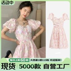 胖mm连衣裙子甜辣微胖高级感遮肚炸街显瘦大码女装夏季2023新款春
