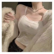 批发早春PU皮排扣短款吊带背心内搭带胸垫打底衫女直播爆款