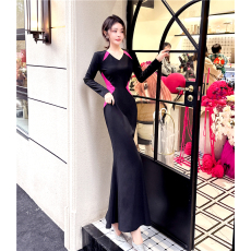 批发实拍2026春秋季新款v领撞色收腰显瘦长<b class='q'>裙</b><b class='q'>紧身</b>包臀连衣<b class='q'>裙</b>