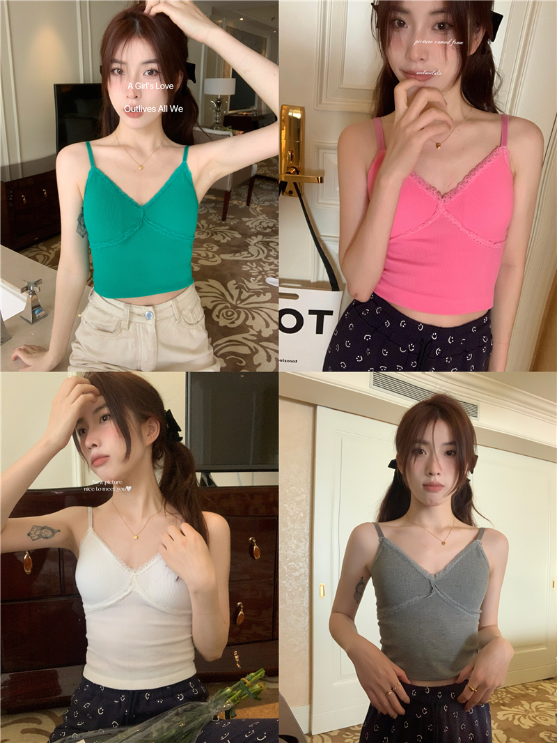 실제 촬영 정가 새로운 인사이드 가져 가라. 뜨거운 소녀 레이스 스티치 캐미솔 착용 짧은 단락 맨위