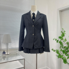 画解WAHJUIS 绯闻学姐 学院风套装女春收腰西装外套马甲百褶短裙