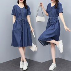 批发简约时尚<b class='q'>大码</b>女装2026夏季新款胖妹妹宽松显瘦洋气减龄牛仔连衣裙