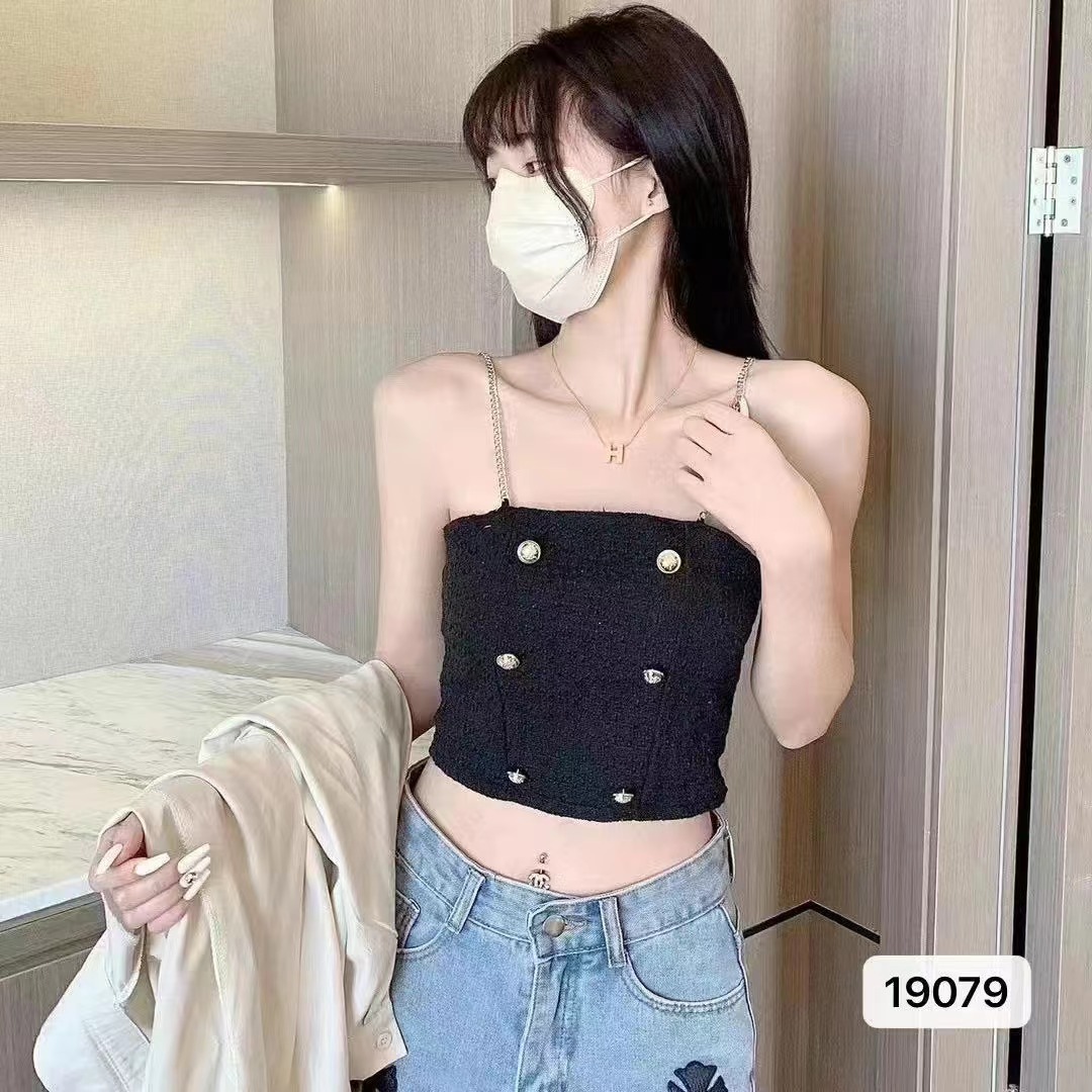 달콤한 핫걸 체인 슬립 작은 조끼 여성 의류 26 새로운 봄 여름 작은 샤넬 스타일 몸매 가꾸기 맨위 쇼트 스타일 인사이드 가져 가라. 기본 셔츠