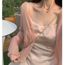 批发冰丝针织开衫外套女夏季海边沙滩薄款防晒衣小香风短款外搭空调衫